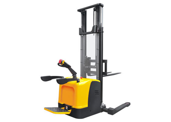 качество  Rider Straddle Electric Pallet Stacker 2.5 - 5.6 Meters Lifting Height Multi Function завод